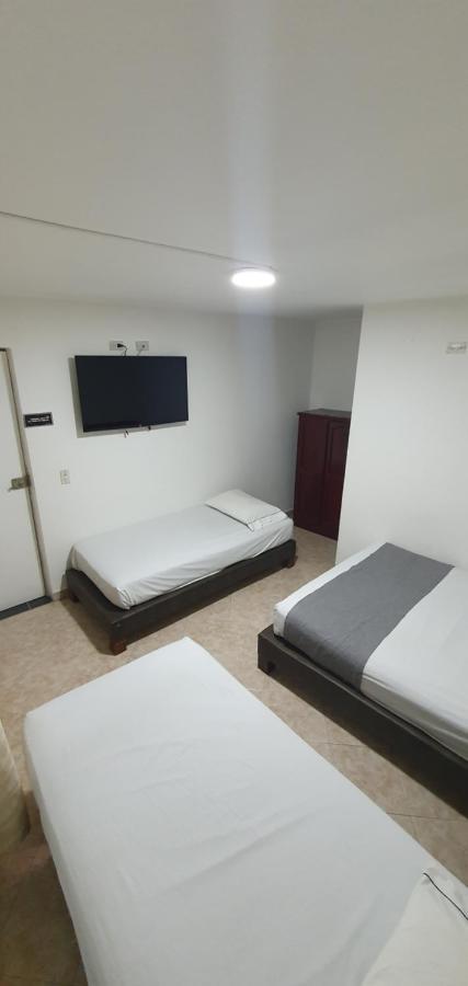 Hotel Gran Imperio Μεντεγίν Εξωτερικό φωτογραφία