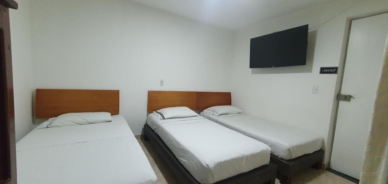 Hotel Gran Imperio Μεντεγίν Εξωτερικό φωτογραφία