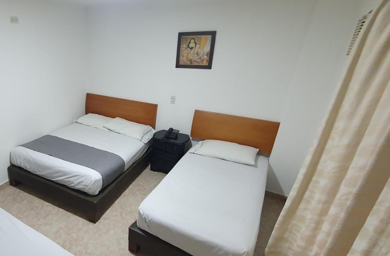 Hotel Gran Imperio Μεντεγίν Εξωτερικό φωτογραφία