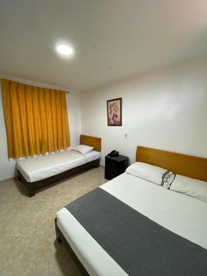 Hotel Gran Imperio Μεντεγίν Εξωτερικό φωτογραφία